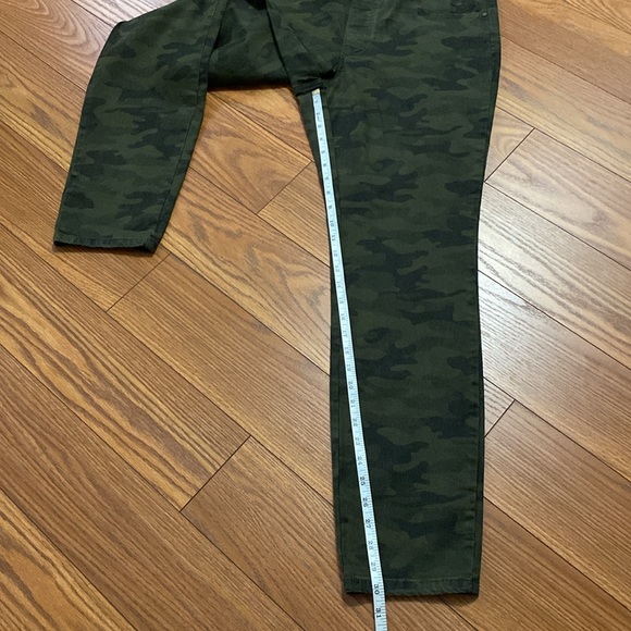 Bell by Kim Gravel tripe luxe twill jeans Camo pull on high rise military 16T - Picture 15 of 16